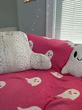 LoveShae_ - panties offf + spread my holes ;)