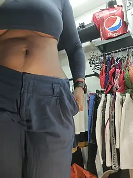MAREIA_25 - HIDDEN CAM MAKE MY PUSSY SQUIRT ?