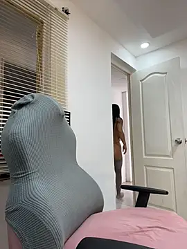 Meganmilk1 - fist in pussy