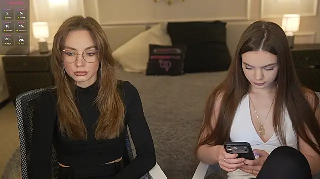 Zlata_Sky - finger in pussy