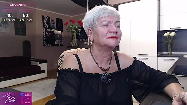 Roxana_brooks - wiggle my sweet boobs