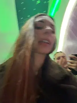 AmelieCrystal - she going to take off my bra >_<