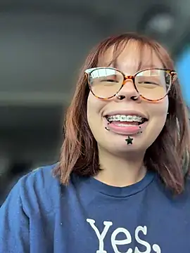 Moan4mona - Flash titties… with windows DOWN!🫪🙈😈