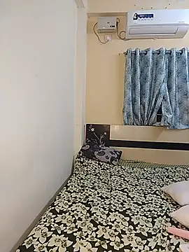 Tere_naseeb - Apply lotion on ass
