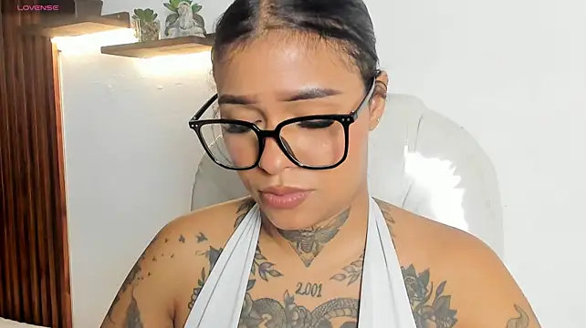 Naia000