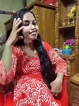 Meghla_Sk - Lip show