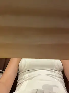 Nai-velvel - I'm going to the bathroom to spank my as