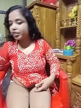 Meghla_Sk - Lip show
