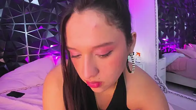 MissyAndNova - Big Squirt in Chair🤤💦💦