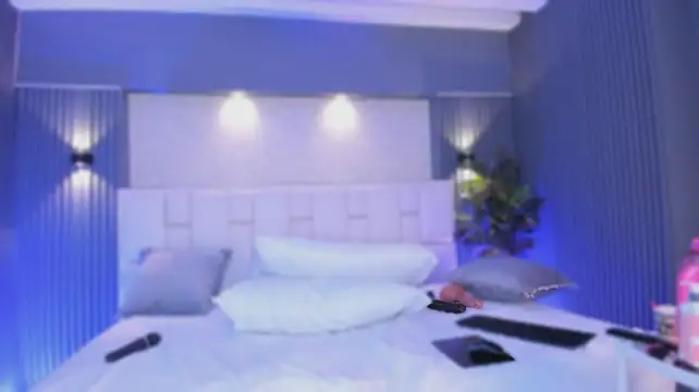 ValeriaGarcia - control lush x5 min + fingers in my puss