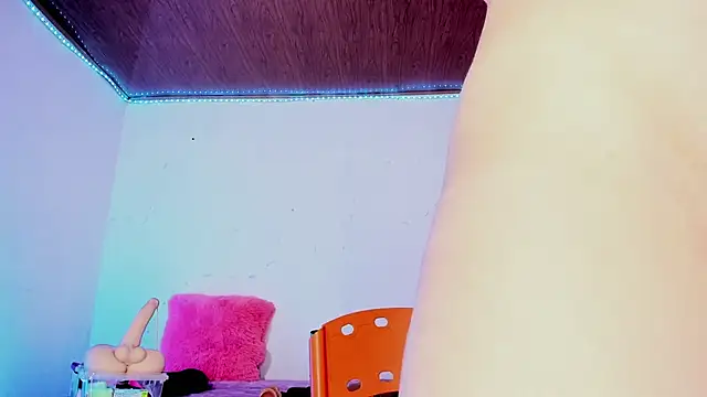 Karol_stom - PLUG IN ASS