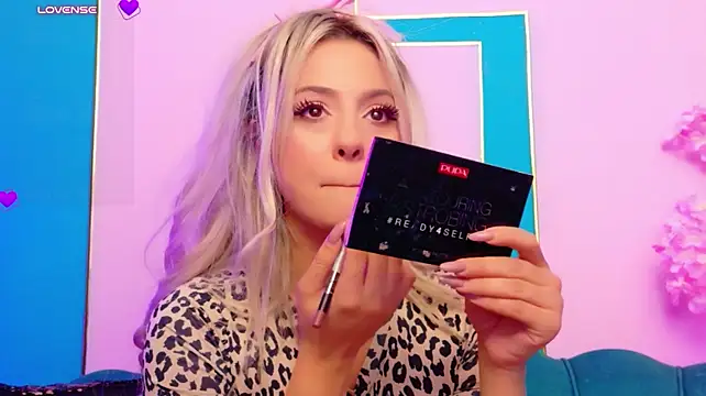 AriannaSins - 🔥 Strip me down and tease me 🔥