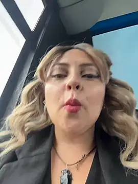 Bela-outdoor - Take off your blouse for 3 minutes