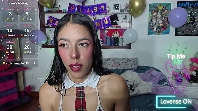 Stephania_t - Ride dildo x6 min