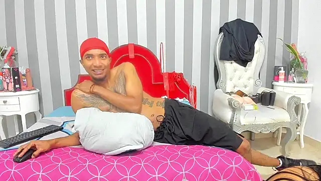 CaroyAndy - masturbation and precum