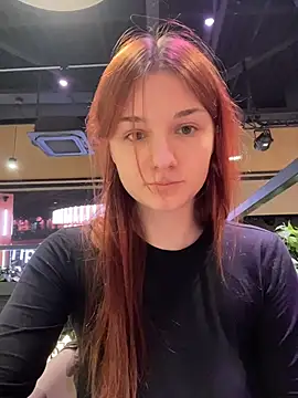 SaintMaya - Show her ass and spank her 💦💕