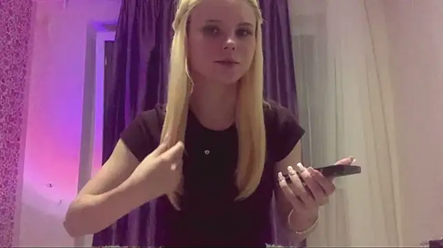 EdwinaDespres - Doggy and hand licks for my first goal