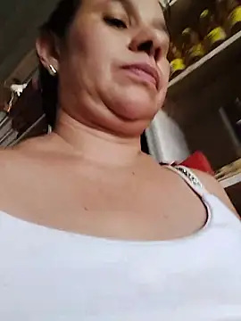MIA-LARIOS - Mamá da en tienda de mia🫢🤫