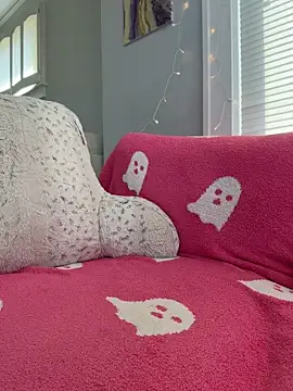 LoveShae_ - panties offf + spread my holes ;)