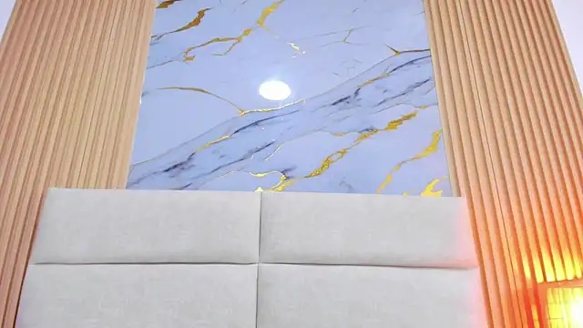 Mia_Malkovaa_