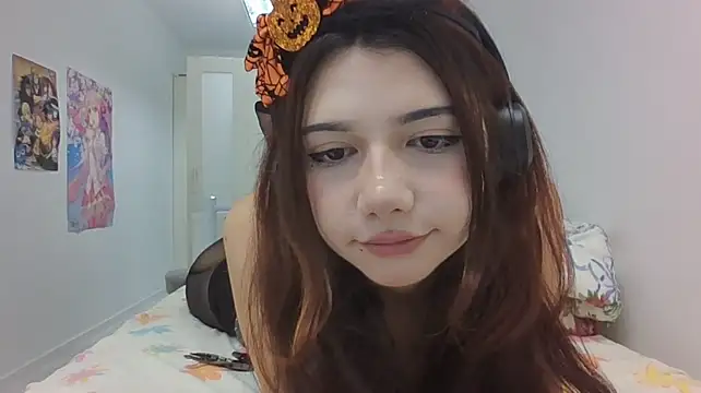 BerniceDigennaro - show my boobs up close
