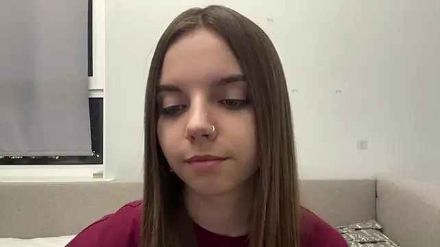 LisaPorse - show feet + cute wink