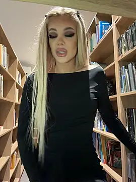 AlyssaFoxx_ - Doggy & Shake ASS‼️NOW SLUTT‼️