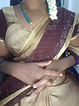 Tamil-hotwife - Ass show