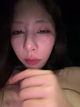 Xiaojingling1122 - 直接坐副驾驶