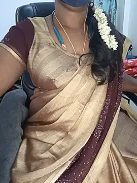 Tamil-hotwife - Ass show