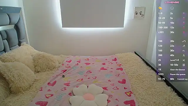Princessross - spanks and slaps hard