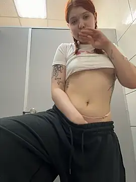 Freaky__Nikki - pull down panties and show pubis🍓