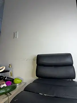 Daisy_Fisting - fill my ass with milk