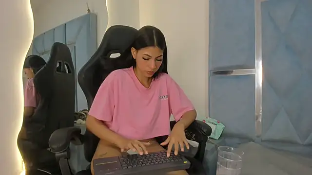 Mila_petiteasm