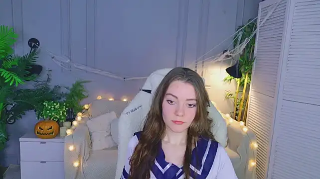 Lana__Cute_ - lick lips