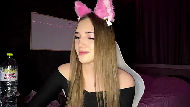 PamelaBurson - My pussy photo in your PM