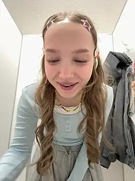 Bambi_lu - slap pussy in panties only🍓