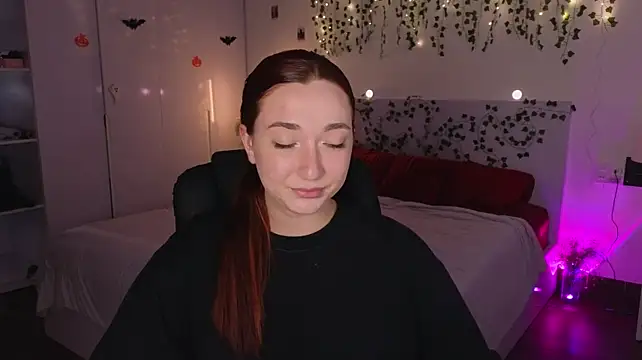Anna_Vey - skirt seduction