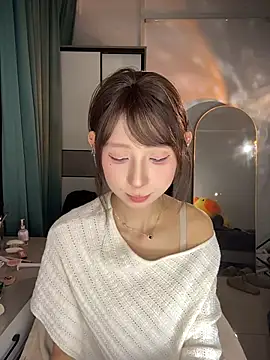 Xxmbaby666 - 支持佩奇买更多服装或装备，为各位哥哥敬请享受快乐，所有要求都能在私秀里面得到满足