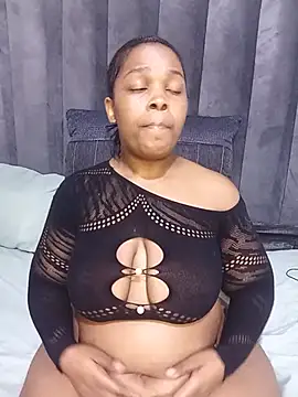BigbootyNickyx