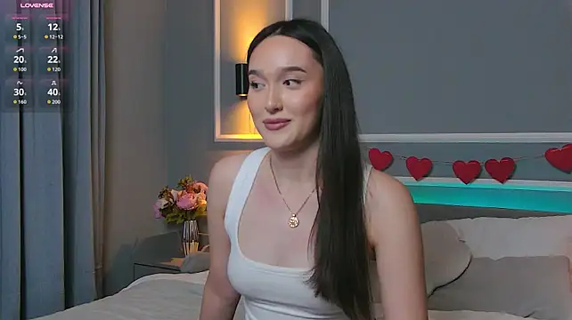 LindaMaxx - lift skirt tease