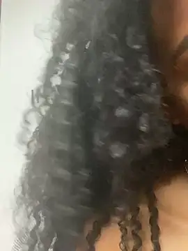 Bibicarioca - Gozando gostoso com brinquedinho