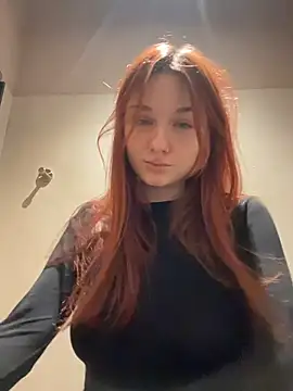 SaintMaya - Show her ass and spank her 💦💕