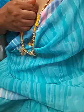 Tamil_Ammani - Boobs show😜😜😝🥰🔥🔥🔥