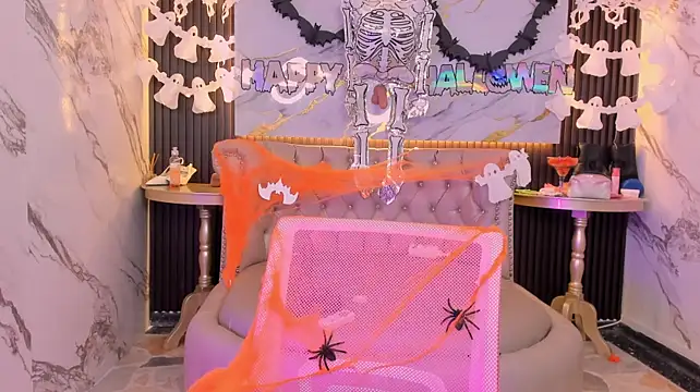 Megan_hugeboobs - RIDE TORSO AND BOUNCE YOU BOOBS IN ZEBRA