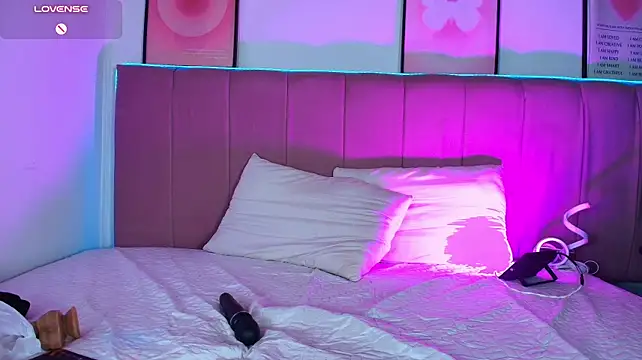 Tifanny_grey - Spanks ass x 20