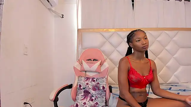 Michelleblair1 - 10 hard slaps on the ass🖐️