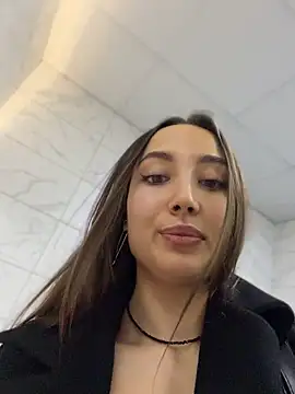 ICrazyOneIRL - 😱WALK WITH BOOB OUT IN A REAL SHOP!