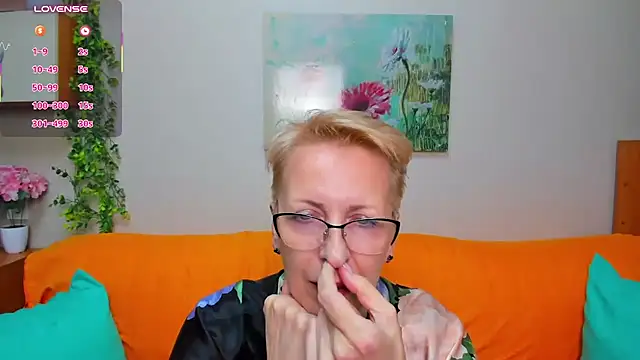 Iamyourdream89 - Do you want to see my panties?