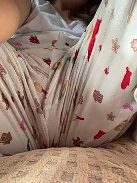 IAmScarlettLove - 😈 letting my neighbor touch me💦